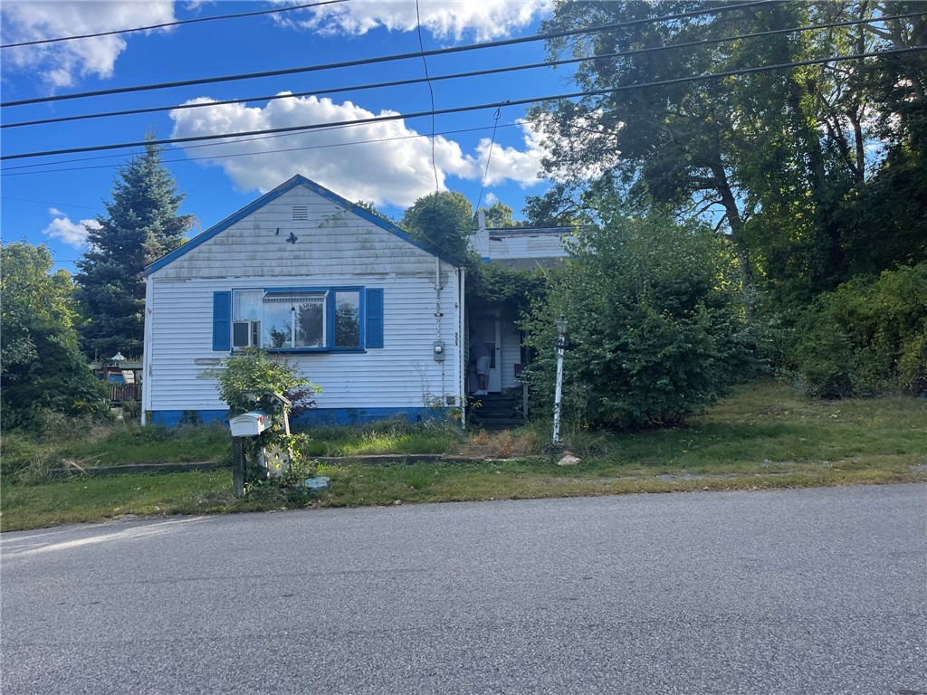 535 Hancock Street Tiverton, RI 02878 - Photo 1 of 16
