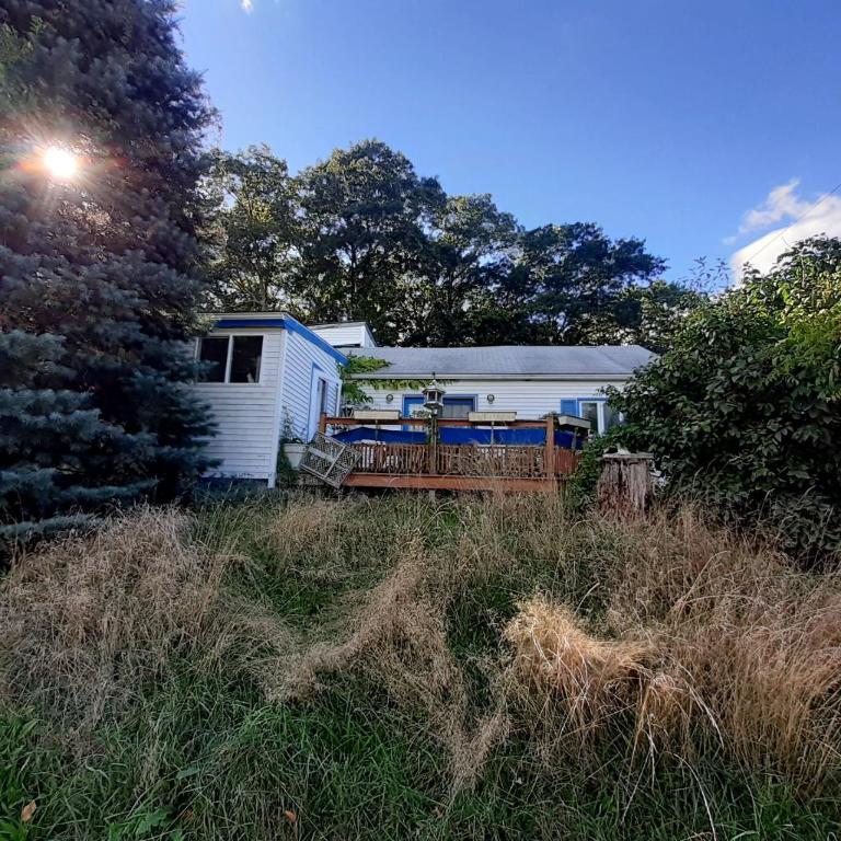 535 Hancock Street Tiverton, RI 02878 - Photo 6 of 16