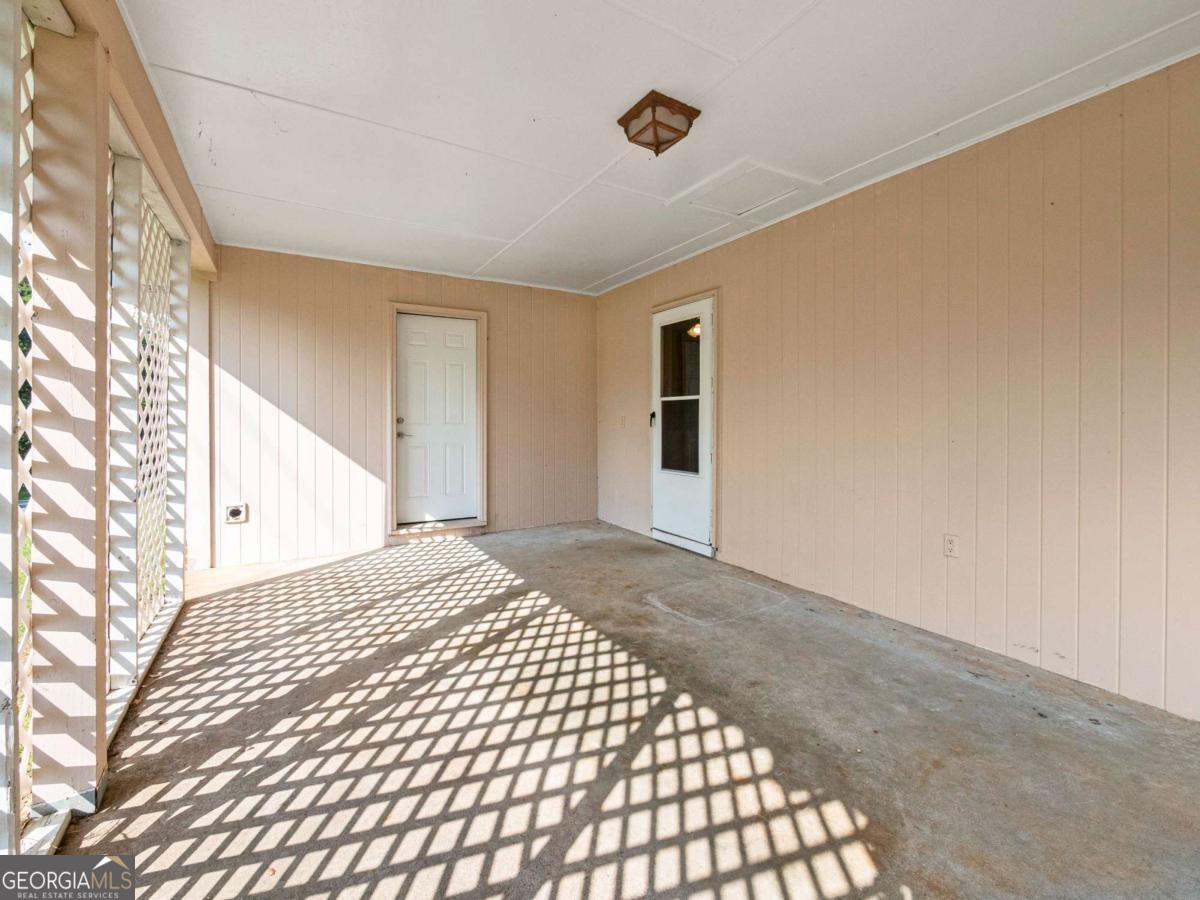 372 Hilltop Way Toccoa, GA 30577 - Photo 34 of 38 a view of an empty room