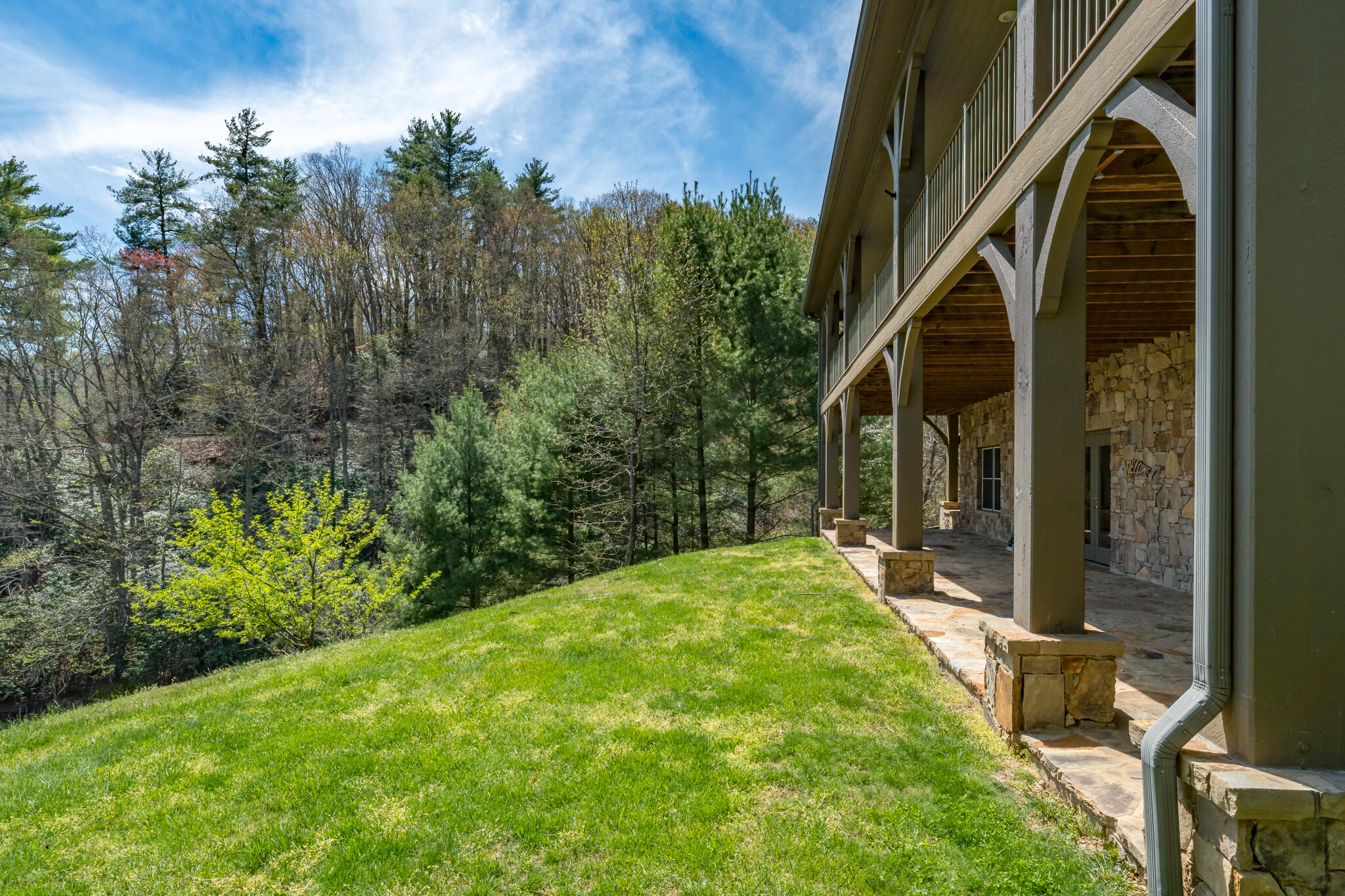 111 Springer Drive Butler, TN 37640 - Photo 60 of 71 BACK STONE COVERED DECK