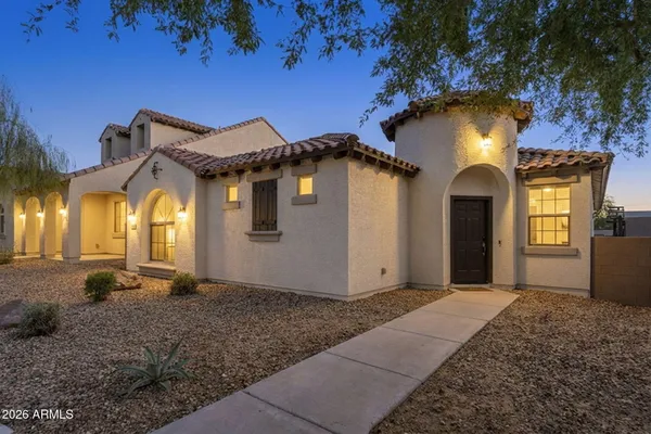 $2,850 | 2930 North Raven, Mesa, AZ 85207