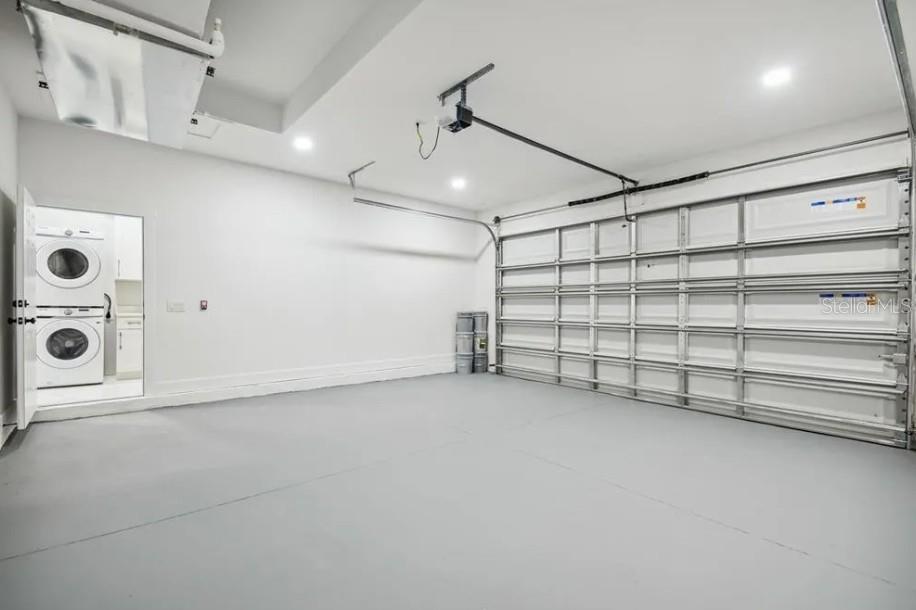 7403 Edgemere Road Tampa, FL 33625 - Photo 39 of 41 a view of an empty garage