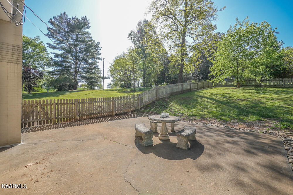 1541 Salem Loop Road Greenback, TN 37742 - Photo 36 of 48 DSC05283