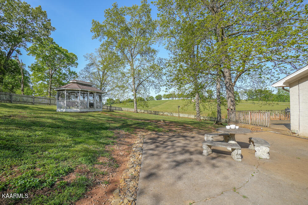 1541 Salem Loop Road Greenback, TN 37742 - Photo 37 of 48 DSC05285