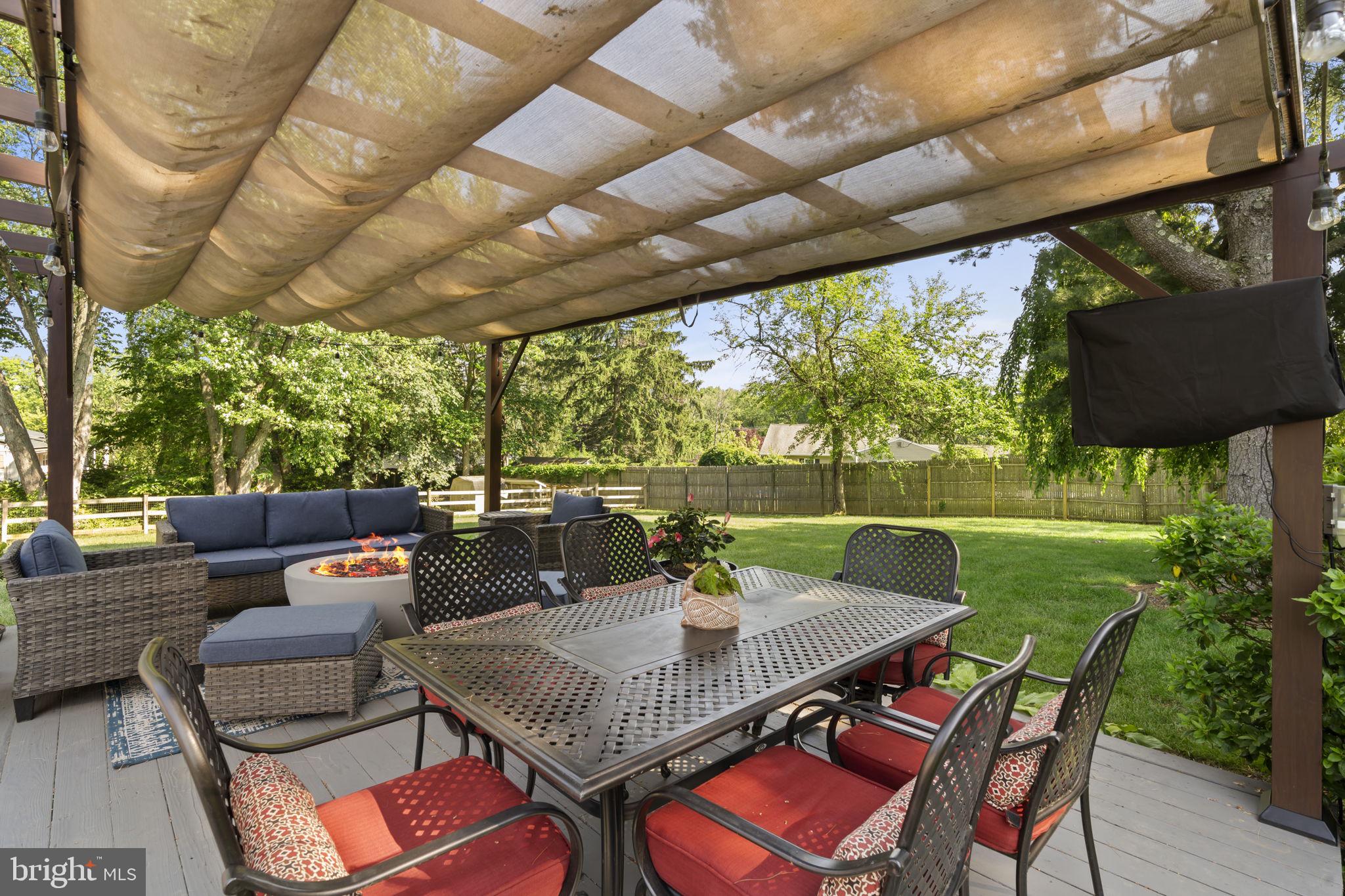 135 Conestoga Road Malvern, PA 19355 - Photo 30 of 34 Ample outdoor seating