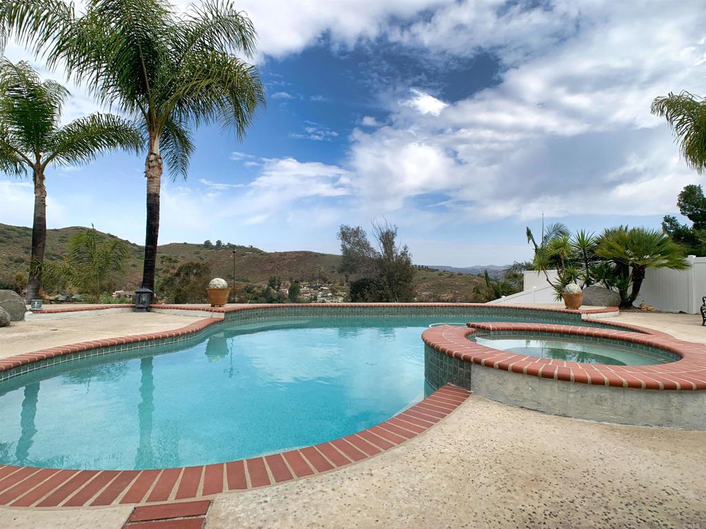 12532 Ridgeton Drive Lakeside, CA 92040 - Photo 15 of 17