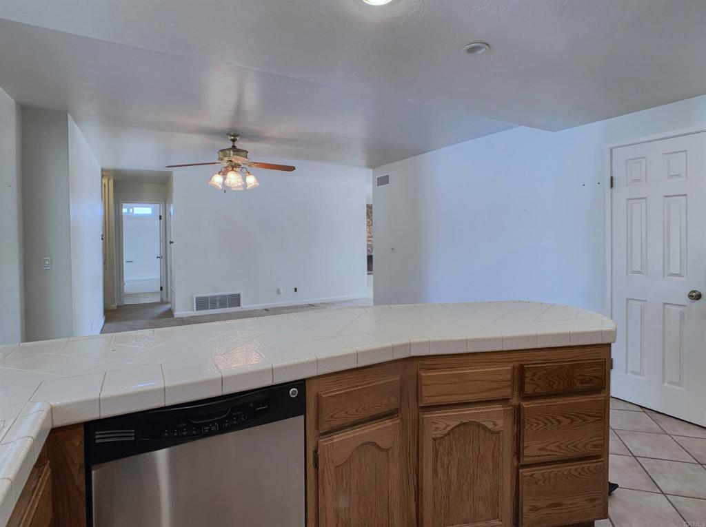 12532 Ridgeton Drive Lakeside, CA 92040 - Photo 7 of 17