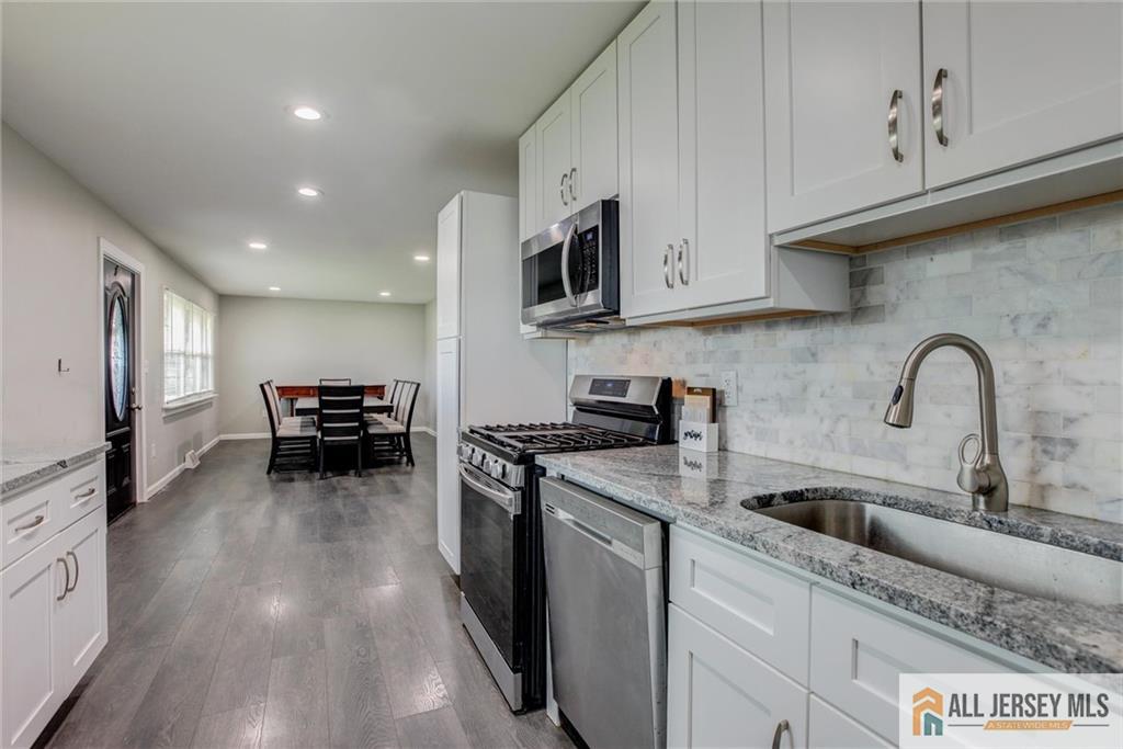 509 New Durham Road Piscataway, NJ 08854 - Photo 11 of 26