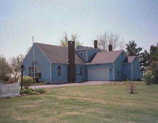 6020 South County Line Road Yoder, IN 46798 - Photo 3 of 11