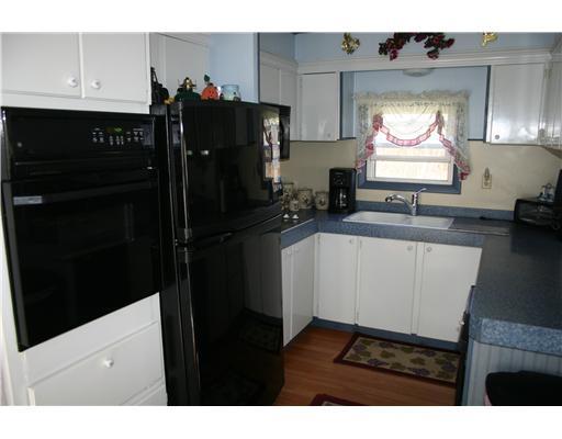 36 Pulsifer Road Poland, ME 04274 - Photo 10 of 19 Kitchen.