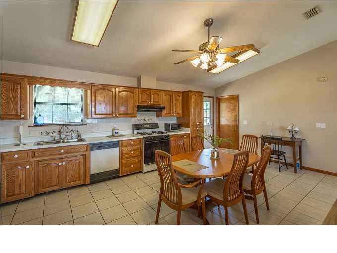 393 River Road Carrabelle, FL 32322 - Photo 10 of 40 Gallery Image 10