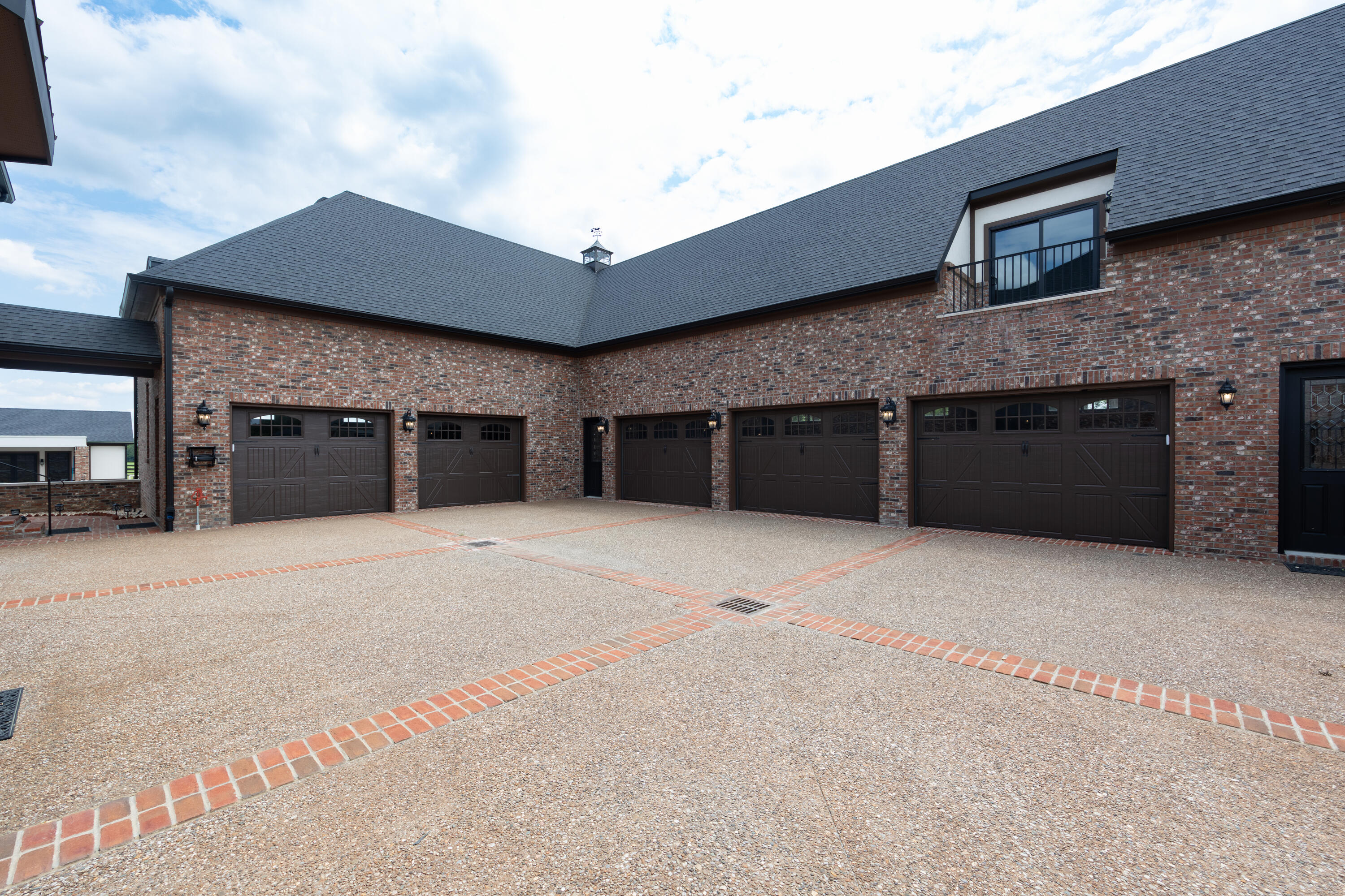 4845 Bryan Station Road Lexington, KY 40516 - Photo 98 of 115 gated courtyard to garages