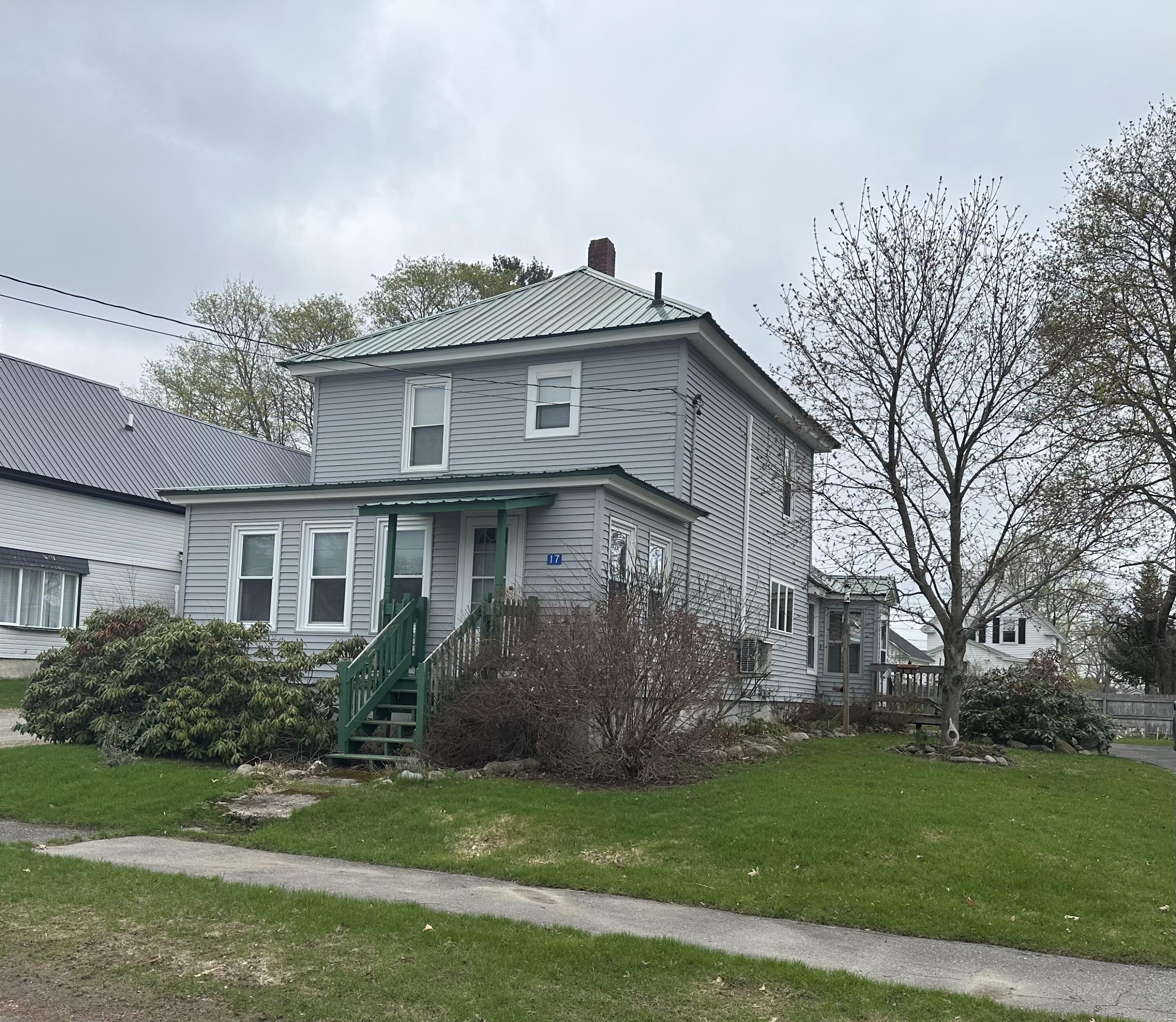 17 Pine Street East Millinocket, ME 04430 - Photo 4 of 38 D6AE5F72-C445-48BC-9725-4E3C4D0B5710