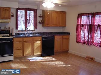 1056 New Brooklyn Road Berlin, NJ 08081 - Photo 5 of 9 Kitchen