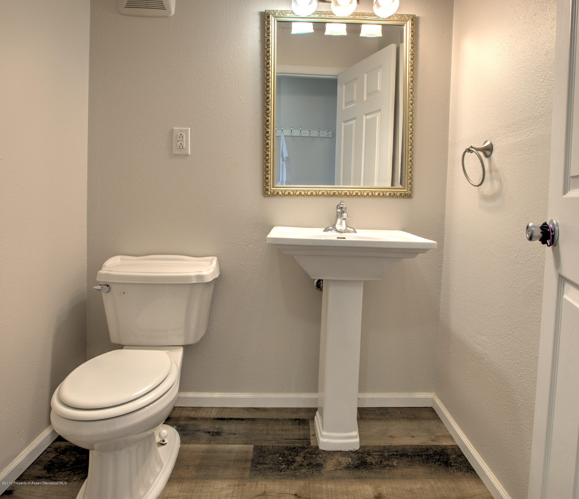2013 Acacia Avenue Rifle, CO 81650 - Photo 8 of 15 _L7A9067_68_69_70_71_72_73