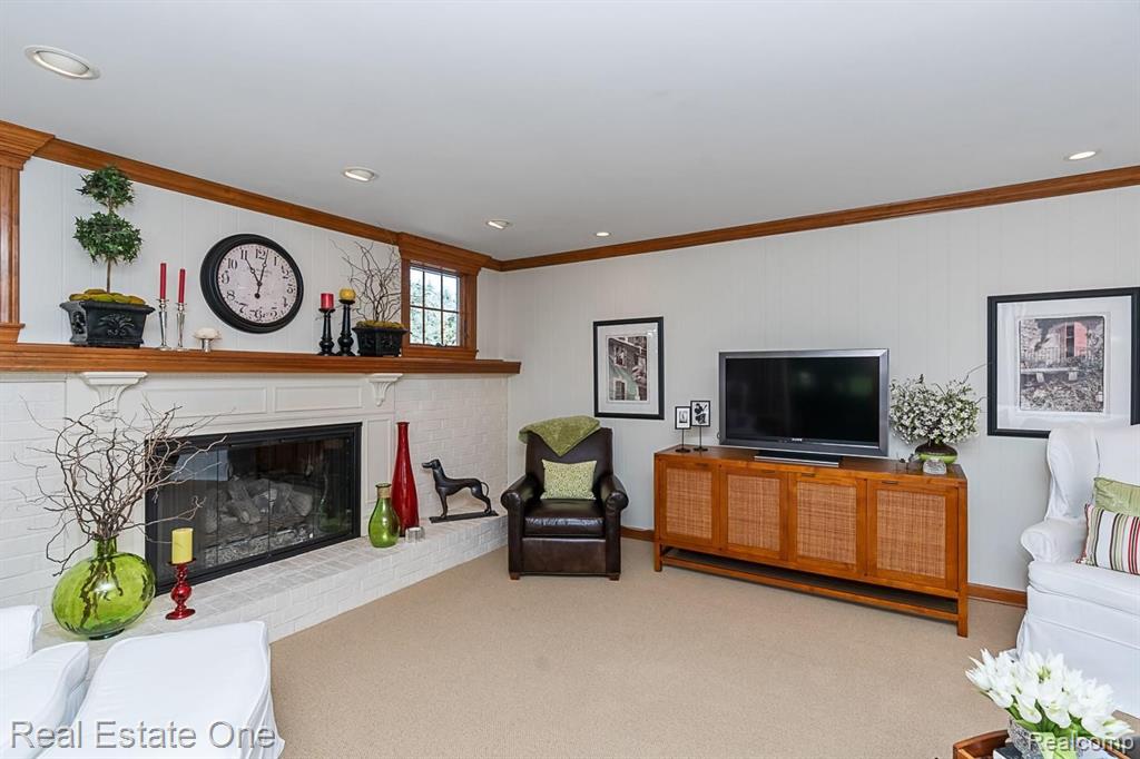 1391 Chestnut Lane Rochester Hills, MI 48309 - Photo 25 of 52
