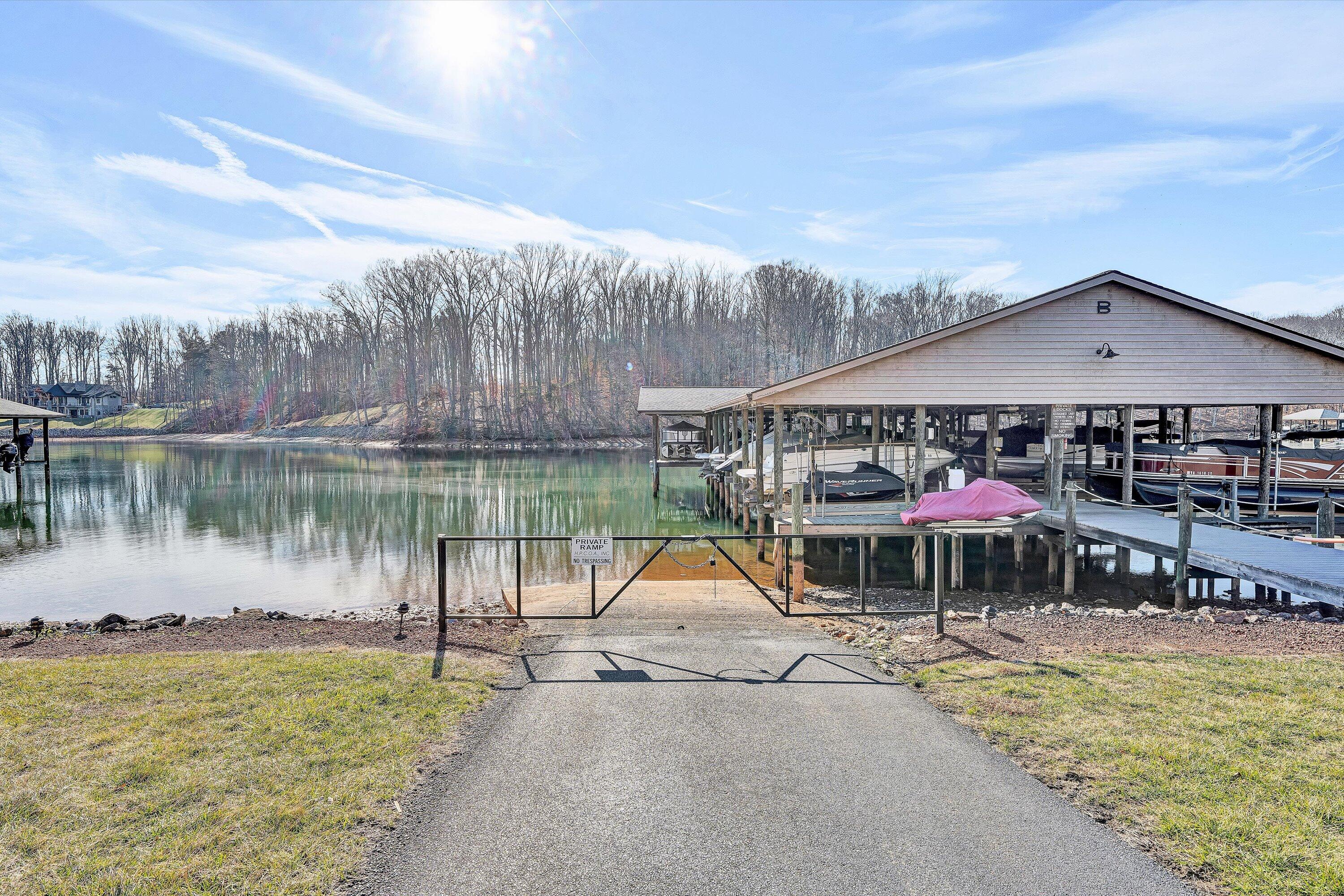 630 Monte Vista Road, Unit 501 Union Hall, VA 24176 - Photo 29 of 37 630 Montevista Road Unit 501 (28)