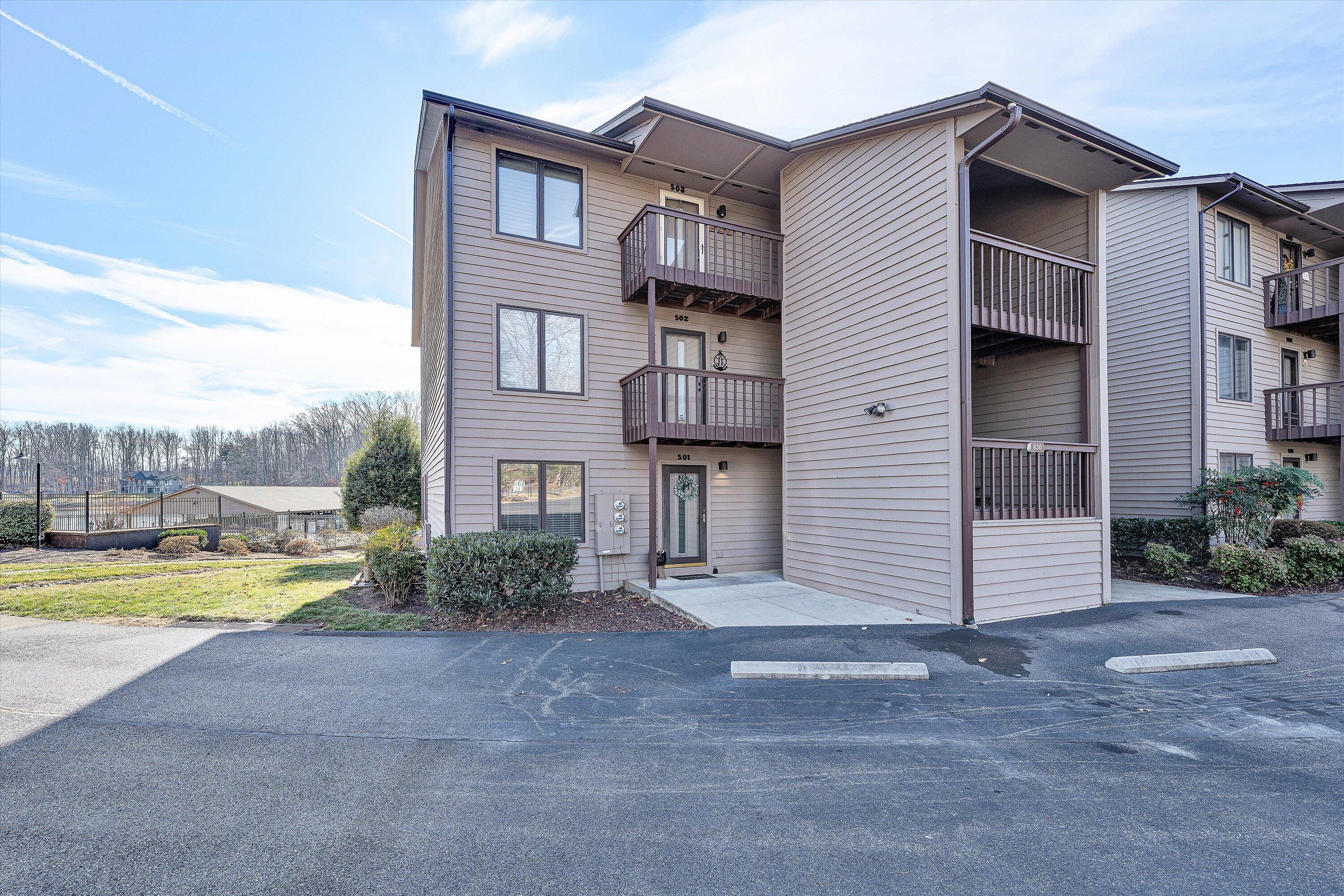 630 Monte Vista Road, Unit 501 Union Hall, VA 24176 - Photo 3 of 37 630 Montevista Road Unit 501 (3)