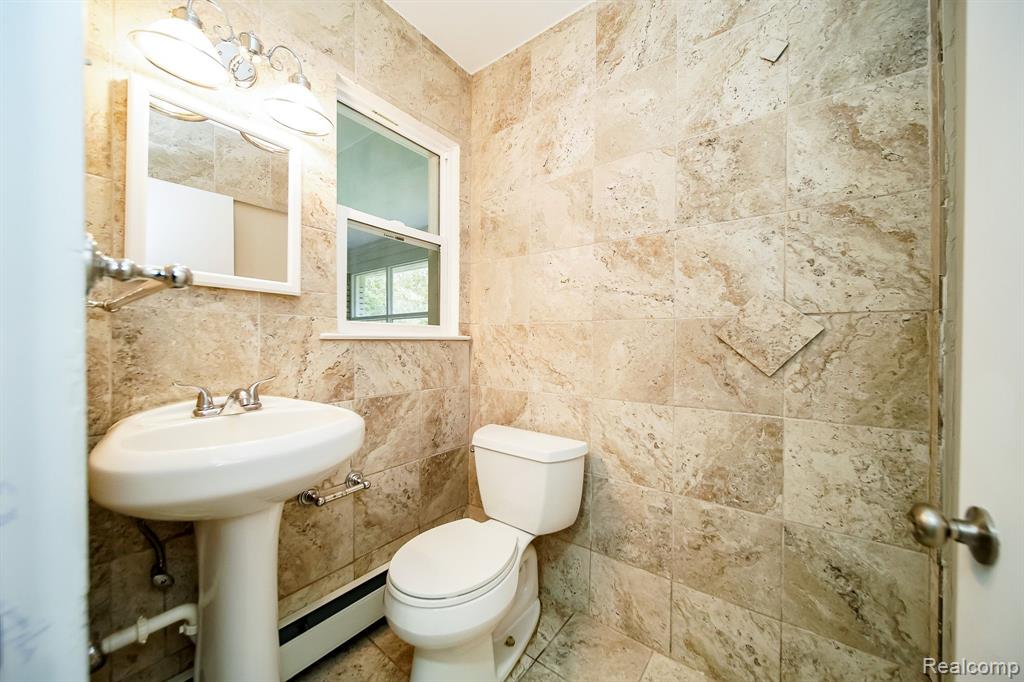 29200 Utley Road Farmington Hills, MI 48334 - Photo 46 of 64