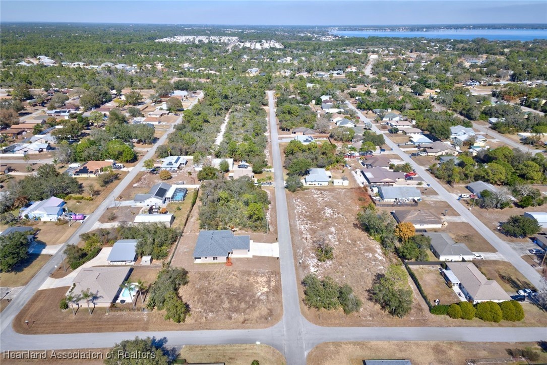3925 Mandarin Road Sebring, FL 33875 - Photo 2 of 5 Gallery Image 2