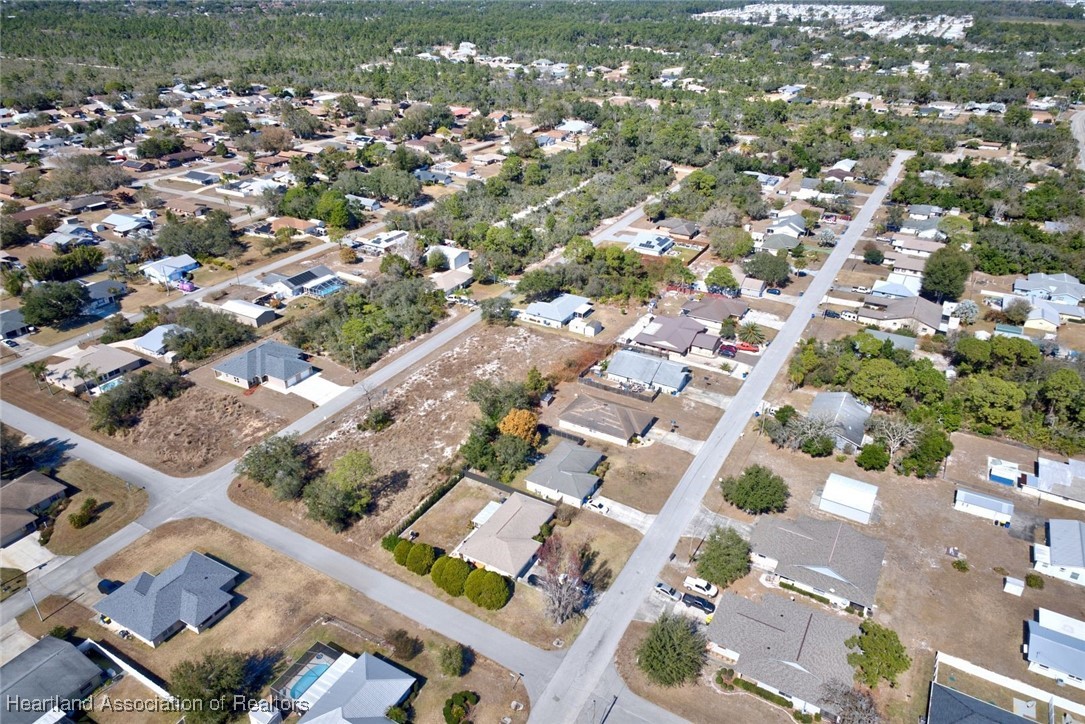 3925 Mandarin Road Sebring, FL 33875 - Photo 3 of 5 Gallery Image 3