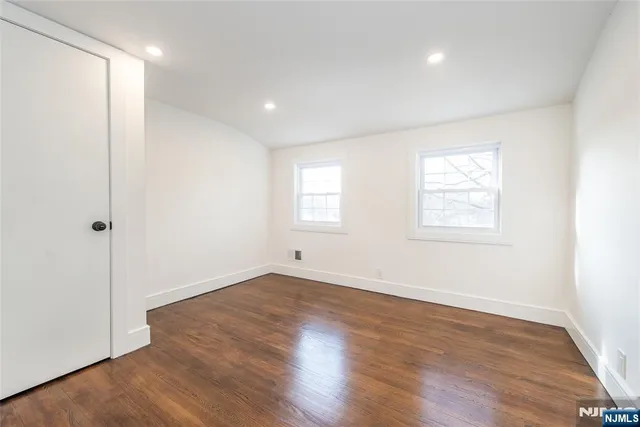 $699,000 | 179 Huguenot Drive, New Milford, NJ 07646