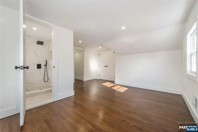 $699,000 | 179 Huguenot Drive, New Milford, NJ 07646