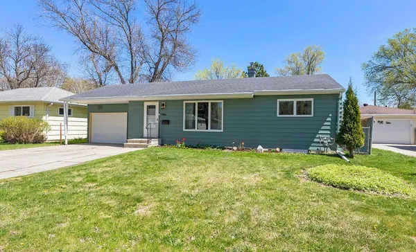 $265,000 | 1416 15th Street South, Moorhead, MN 56560