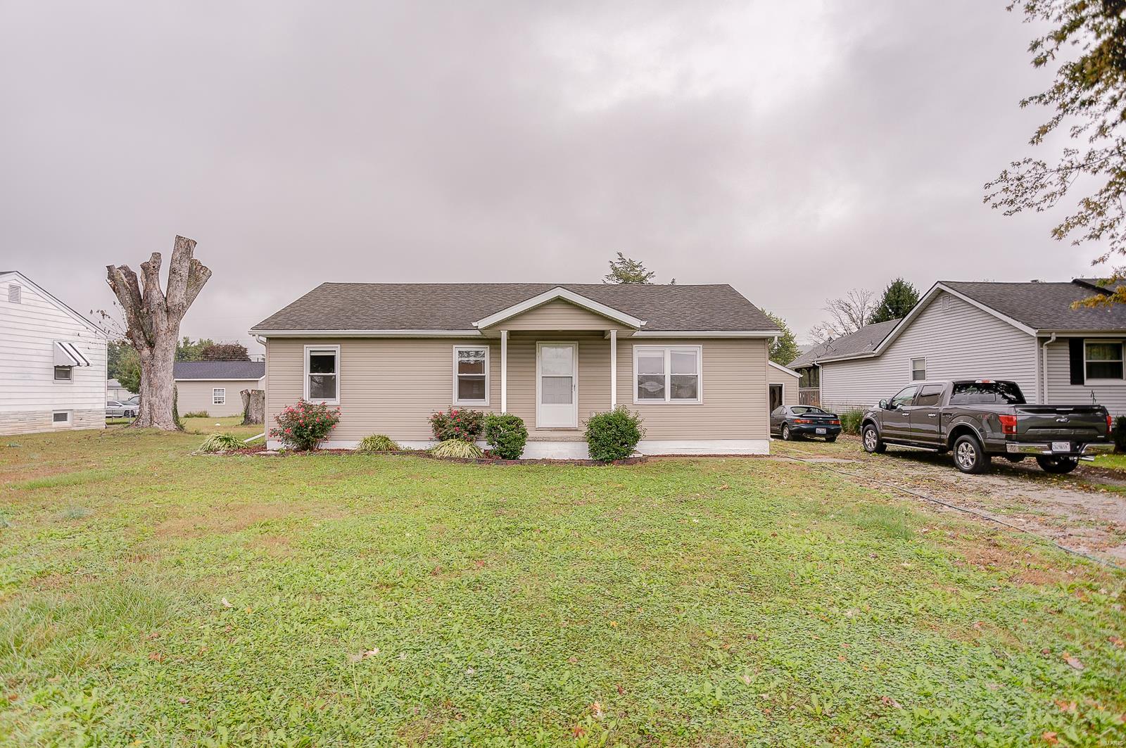 1502 Columbia Road Dupo, IL 62239 - Photo 1 of 29 Gallery Image 1