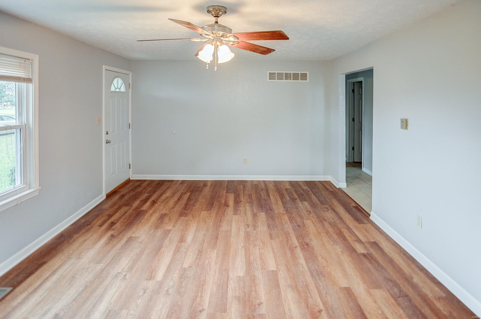 1502 Columbia Road Dupo, IL 62239 - Photo 7 of 29 Gallery Image 7