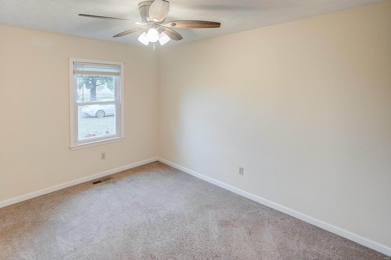 1502 Columbia Road Dupo, IL 62239 - Photo 8 of 29 Gallery Image 8