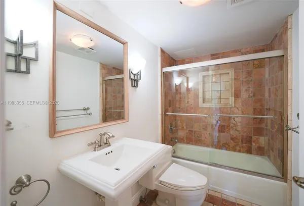 $1,290,000 | 151 Crandon Boulevard, Unit 320, Key Biscayne, FL 33149