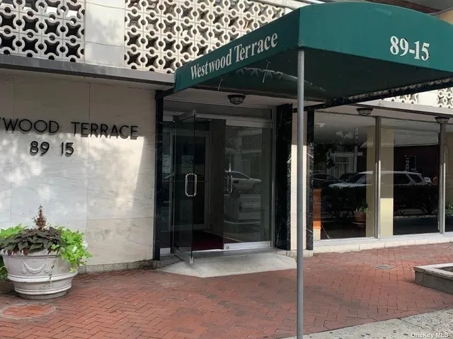 a view of outdoor space