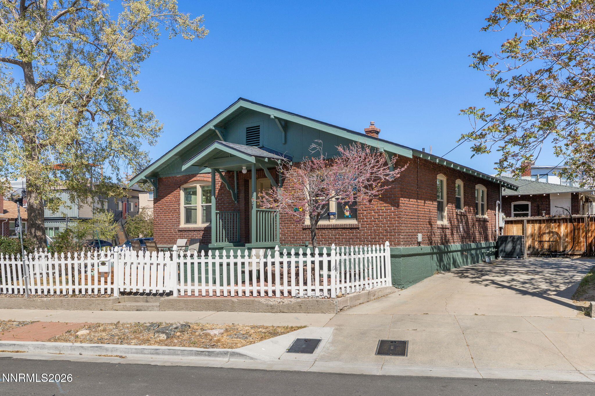 307 Moran Street Reno, NV 89502 - Photo 2 of 44 37-web-or-mls-0X3A3333