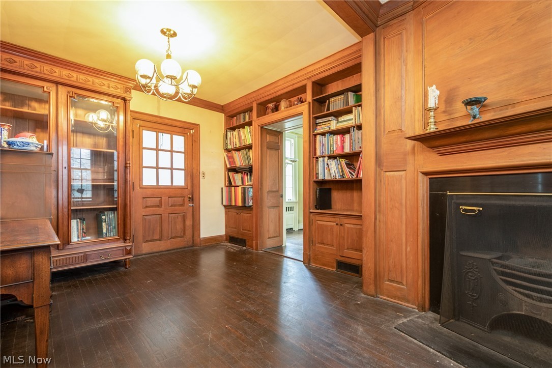 21200 Brantley Road Shaker Heights, OH 44122 - Photo 9 of 24 Gallery Image 9