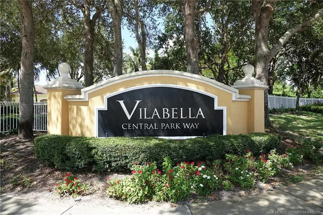 $299,000 | 53 Southeast Sedona Circle, Unit 201, Stuart, FL 34994