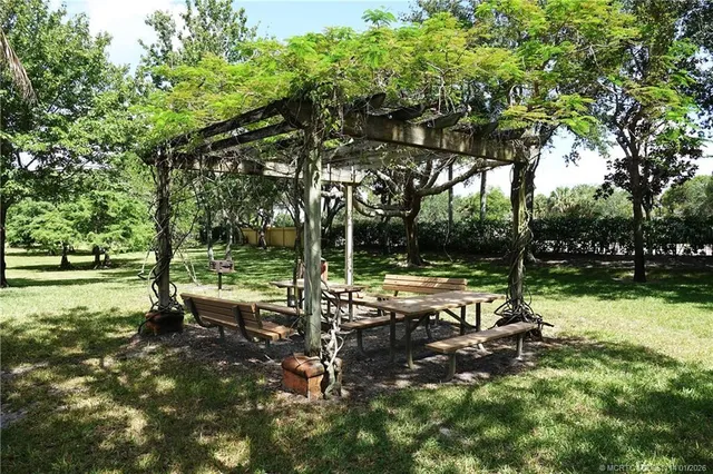 $299,000 | 53 Southeast Sedona Circle, Unit 201, Stuart, FL 34994