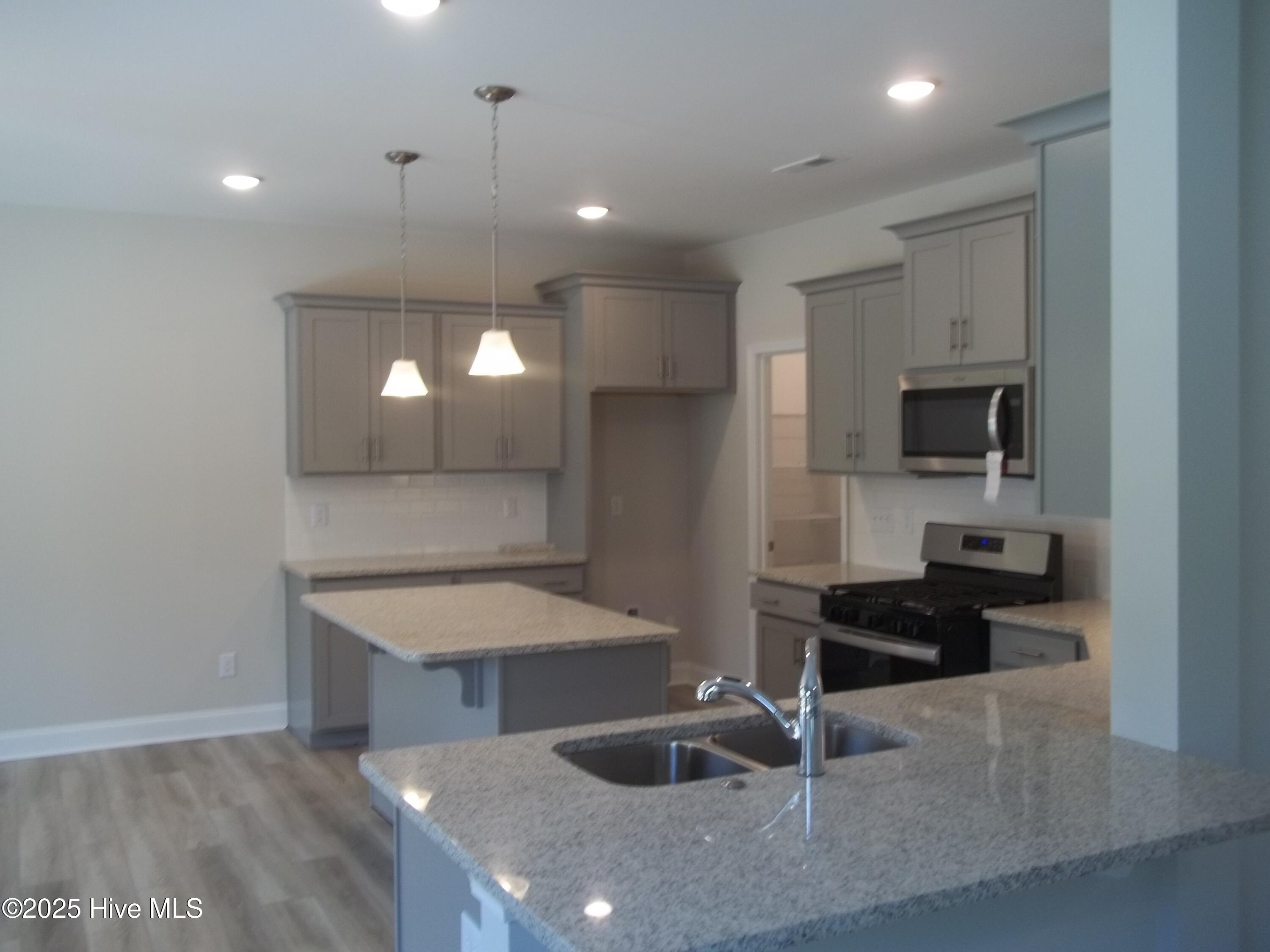 118 Paver Lane Hampstead, NC 28443 - Photo 12 of 35 100_6107