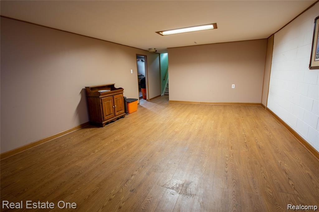 27326 Jean Road Warren, MI 48093 - Photo 17 of 19