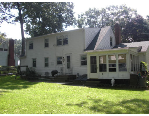 94 Hadley Street Springfield, MA 01118 - Photo 13 of 16