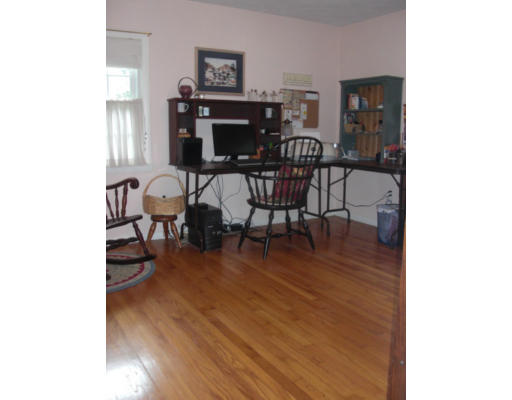 94 Hadley Street Springfield, MA 01118 - Photo 9 of 16