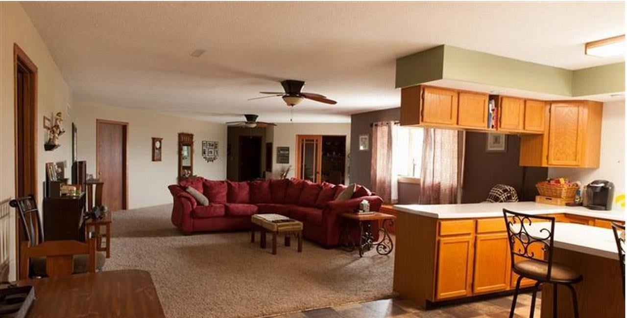 2911 Coppock Road Washington, IA 52353 - Photo 2 of 18 Gallery Image 2