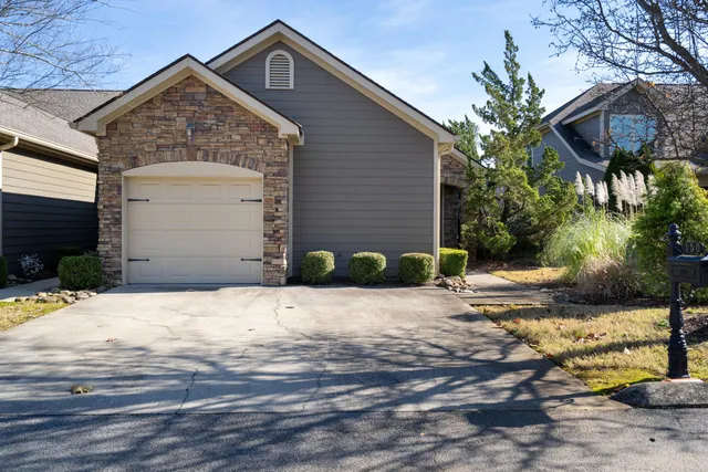 $450,000 | 150 Templeton Lane, Hixson, TN 37343