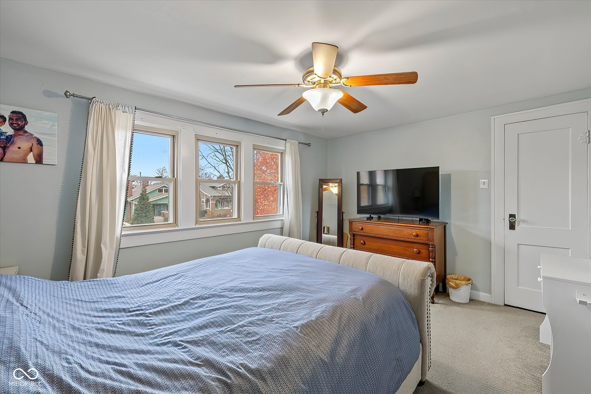 49 North Kenyon Street Indianapolis, IN 46219 - Photo 13 of 24