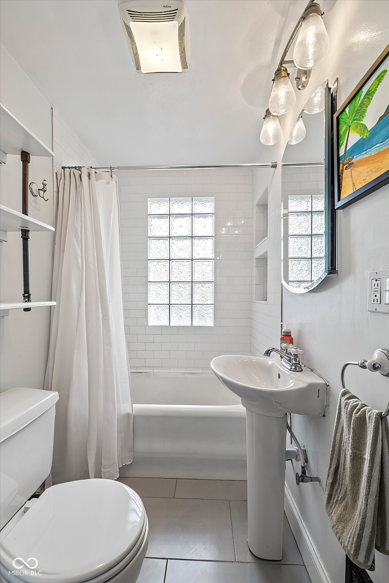 49 North Kenyon Street Indianapolis, IN 46219 - Photo 15 of 24