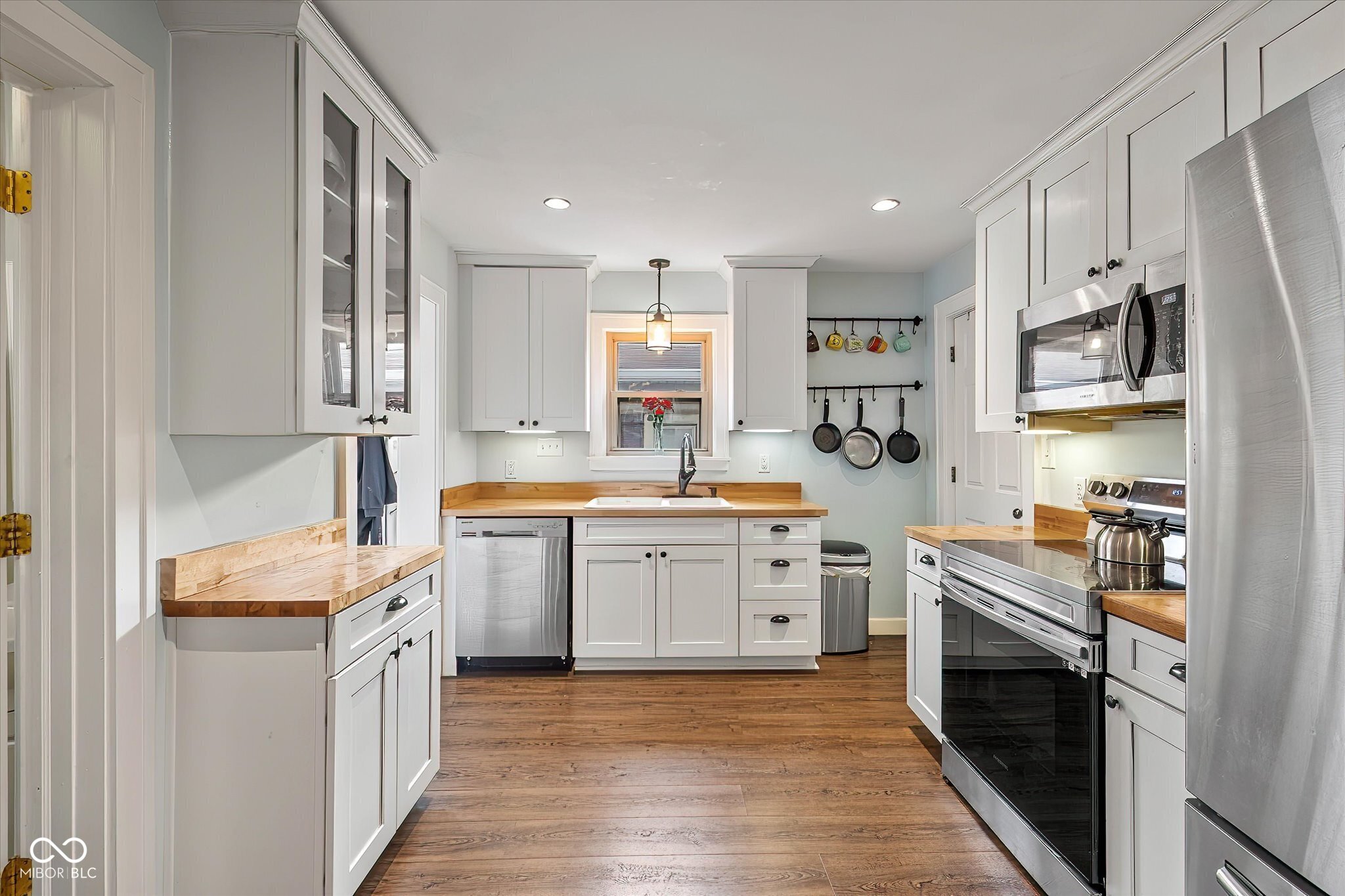 49 North Kenyon Street Indianapolis, IN 46219 - Photo 8 of 24