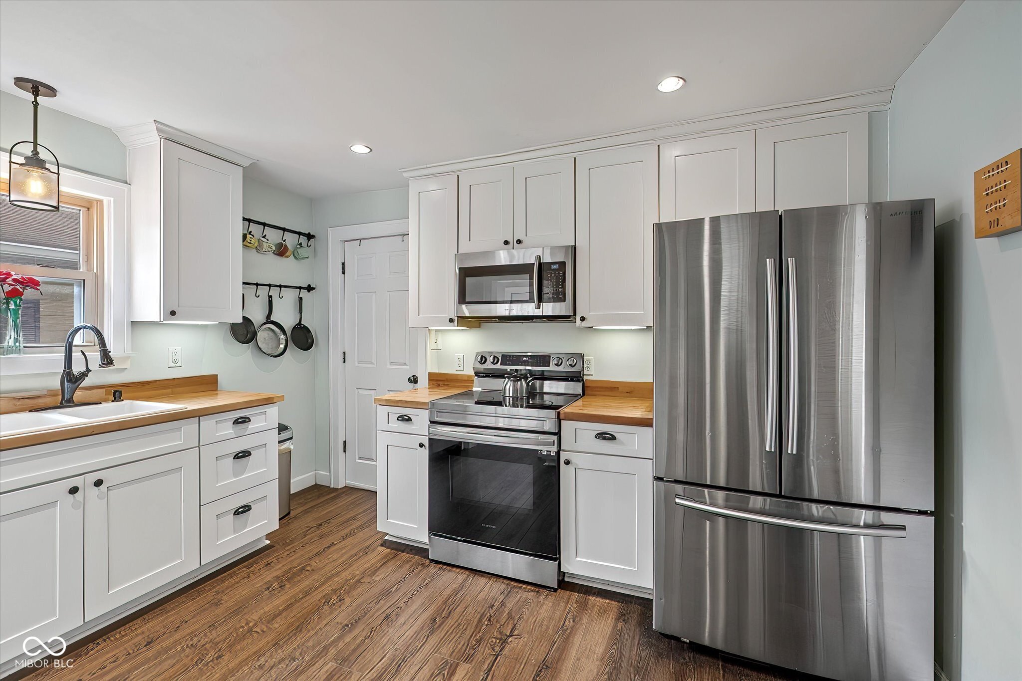 49 North Kenyon Street Indianapolis, IN 46219 - Photo 9 of 24