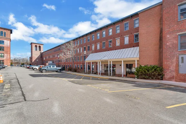 $347,700 | 1 Saco Island Terrace, Unit 131, Saco, ME 04072