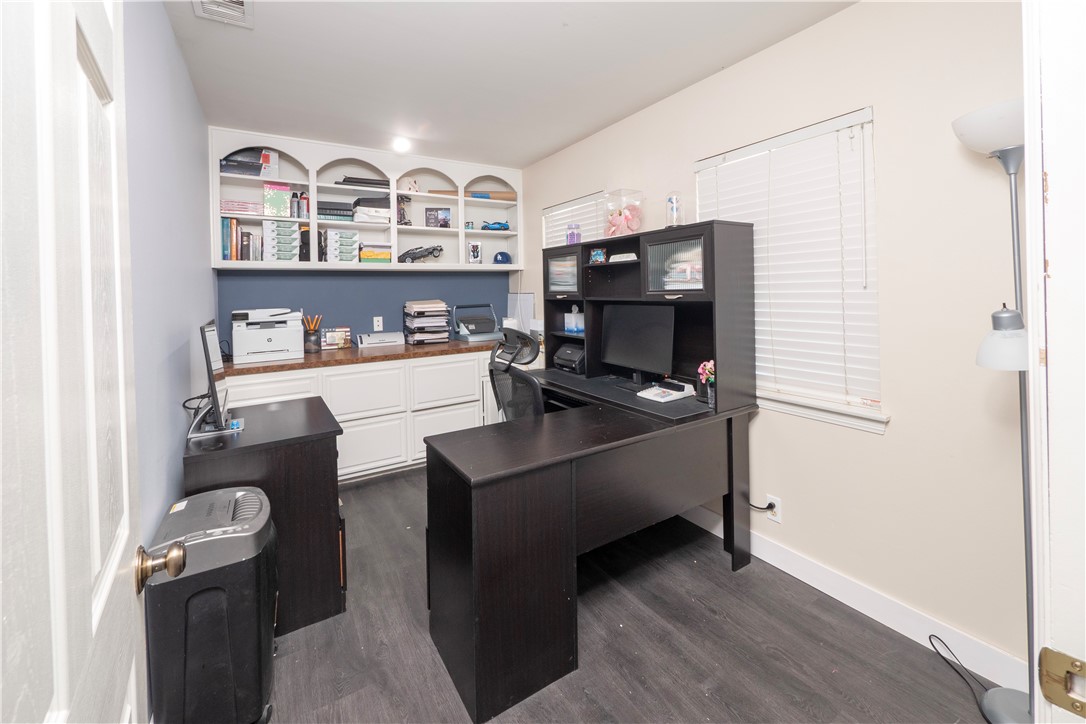 14681 Choco Road Apple Valley, CA 92307 - Photo 63 of 75 Office or can be 8th bedroom