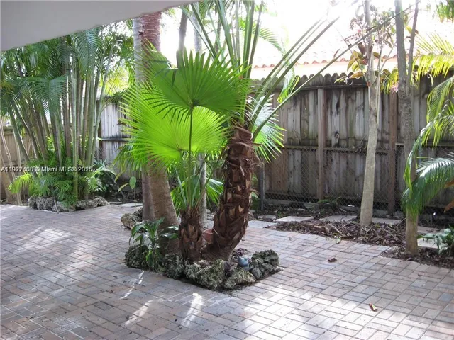$3,000 | 310 Southwest 34th Avenue, Miami, FL 33135
